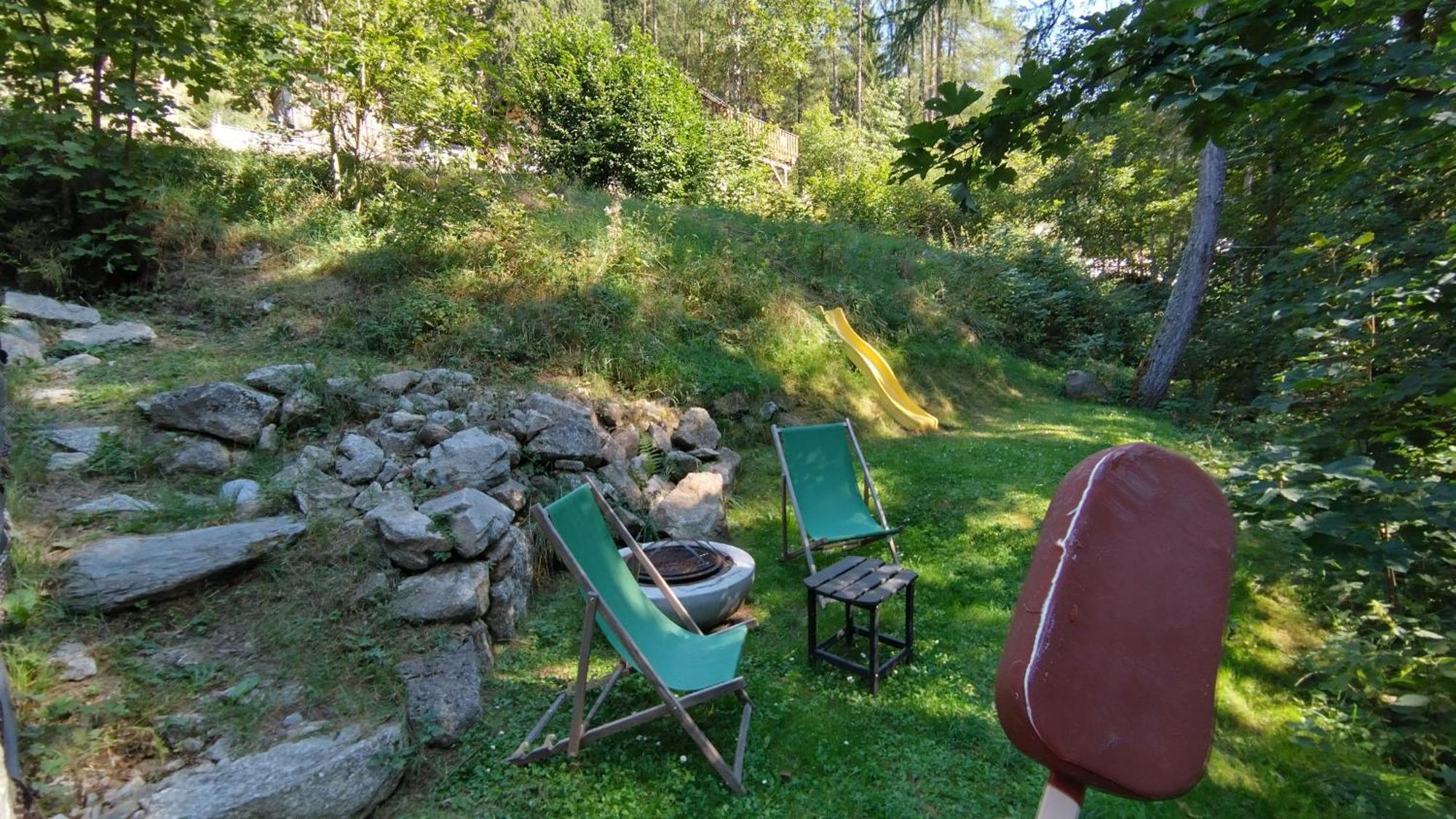 Chalet Petit Rustique Et Bucolique