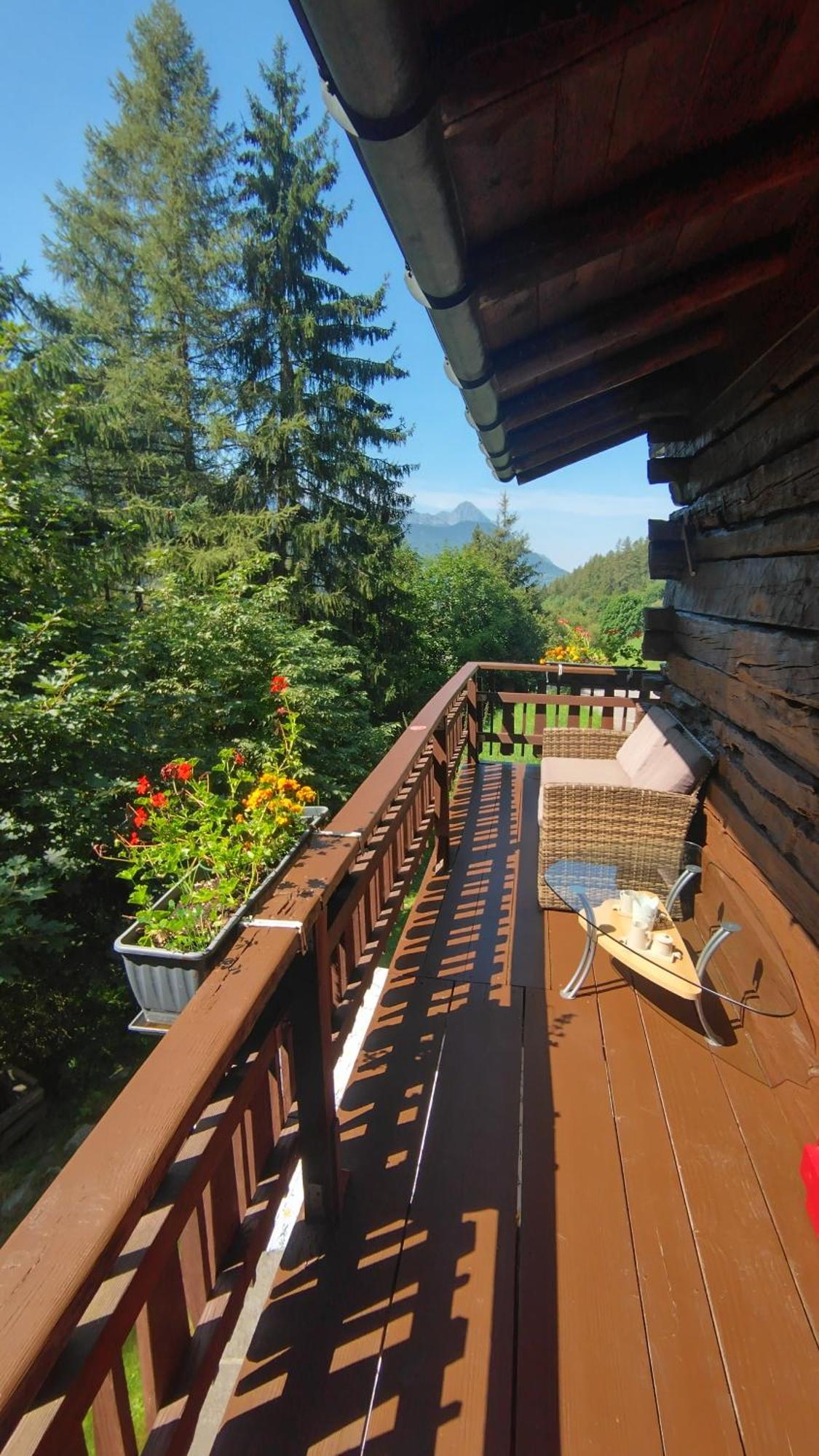 Chalet Petit Rustique Et Bucolique