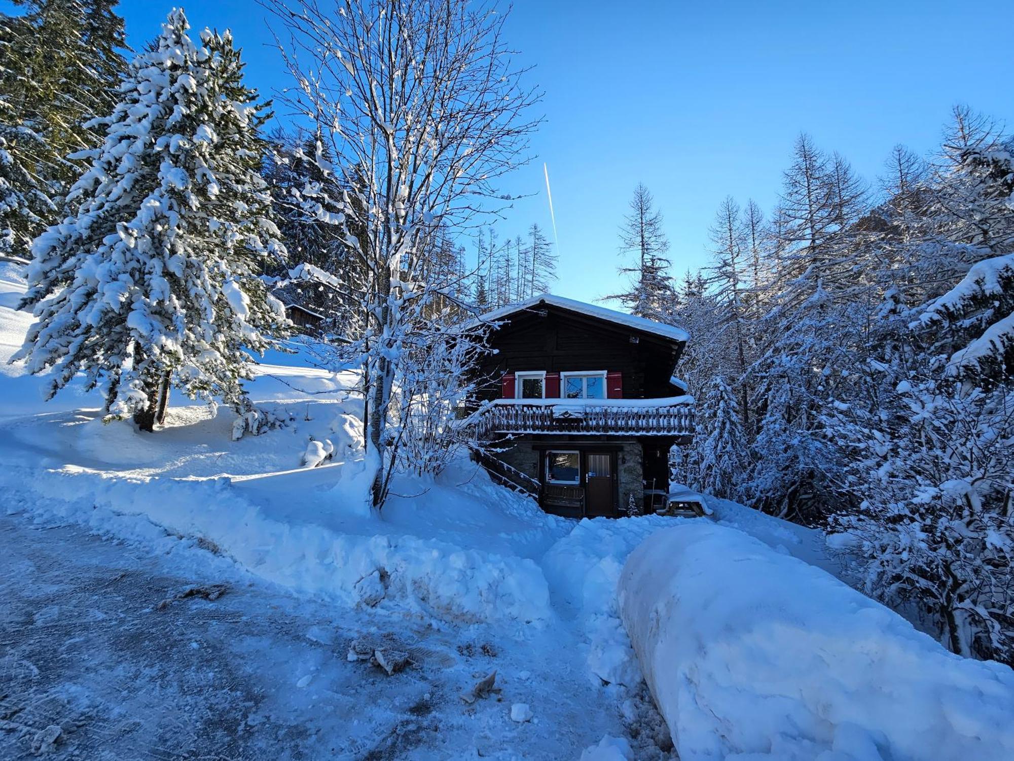 Chalet Petit Rustique Et Bucolique *